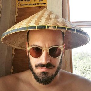 Meet your Posher, Lazar